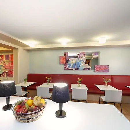 B&B Hotel Berlin-Süd Genshagen-2