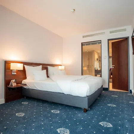 Hotel Vier Jahreszeiten Starnberg-3