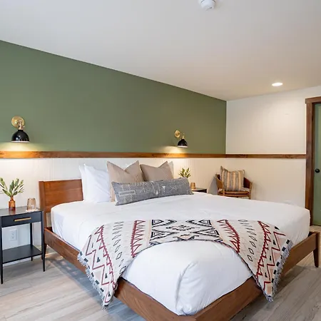 Petty Ranch Inn-3