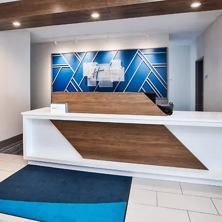 Holiday Inn Express Hotel & Suites Defiance By Ihg-2