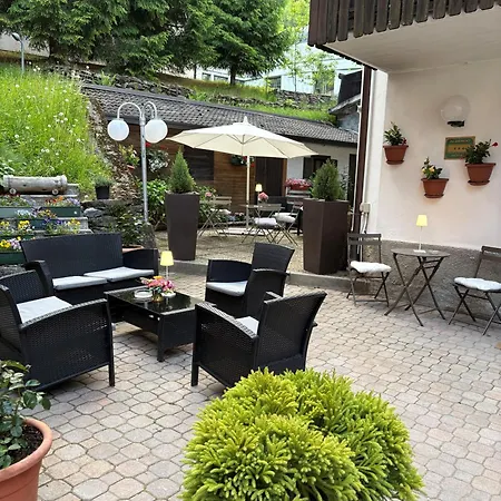 Albergo Aprica Garni-3
