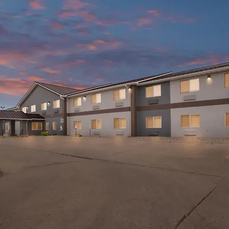 Quality Inn Brookings-University-2