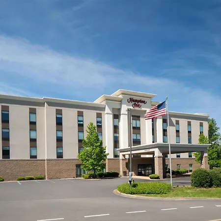 Hampton Inn Fairmont-2