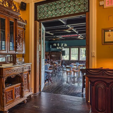 Apple Tree Inn-3
