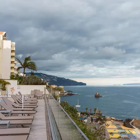 Golden Escape In Funchal-2