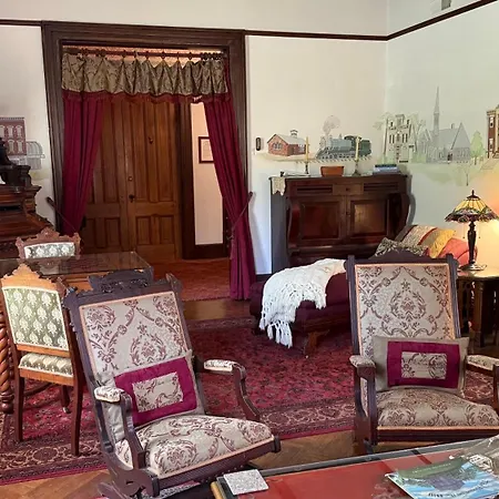 Amherst Inn-2