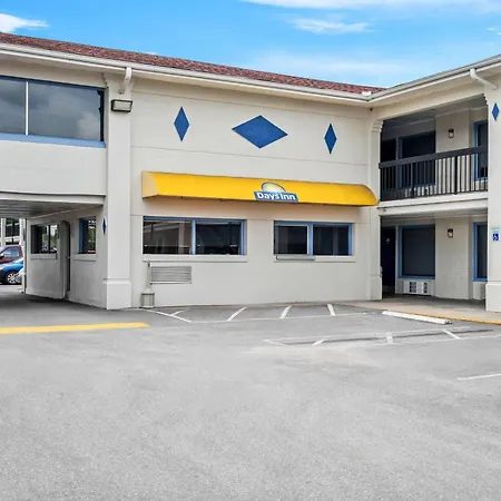Days Inn By Wyndham Jacksonville Nc-2
