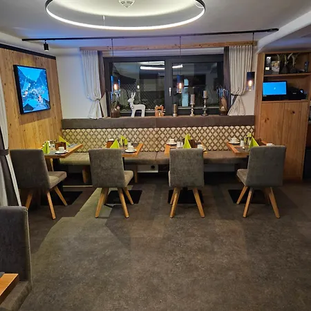 Hotel Garni Valuella-2