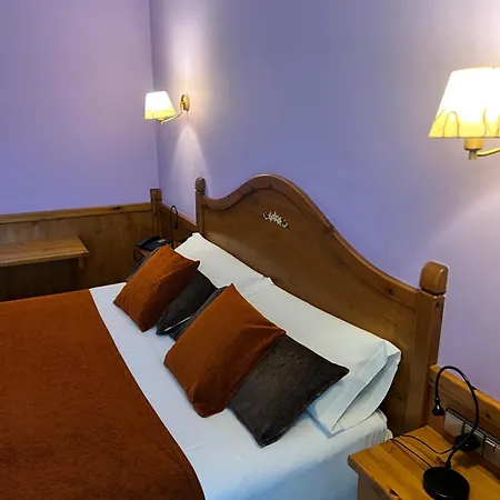 Petit Hotel-2