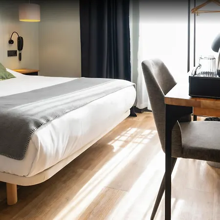 Hotel Sub-2