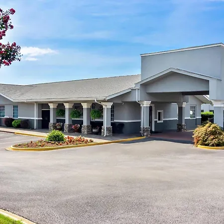 Quality Inn & Suites Greenville - Haywood Mall-3
