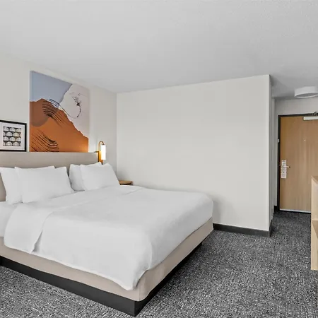 Spark By Hilton Traverse City-2