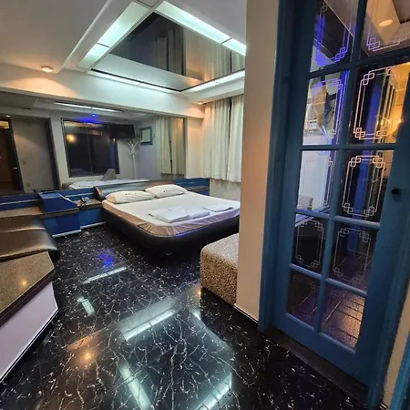 Hotel Fênix (Adult Only)-3