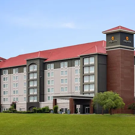 La Quinta By Wyndham Arlington North 6 Flags Dr-3