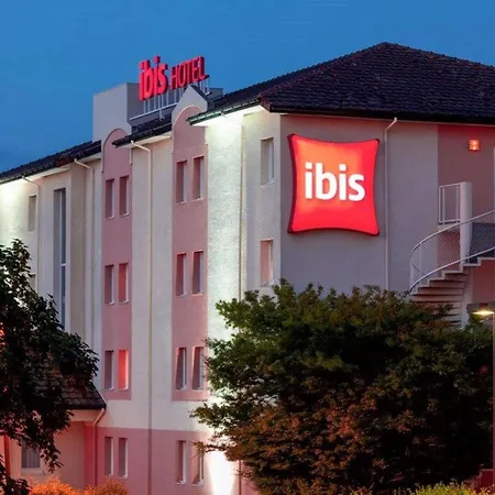 ibis Pau Lescar-2