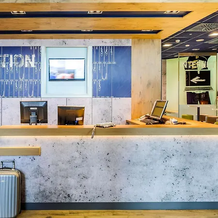 Ibis Budget Givet-2