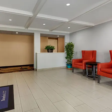 Baymont By Wyndham Branford/New Haven-3