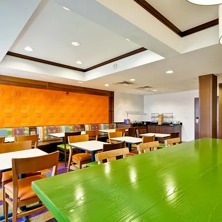 Fairfield Inn & Suites Dallas Medical/Market Center-2