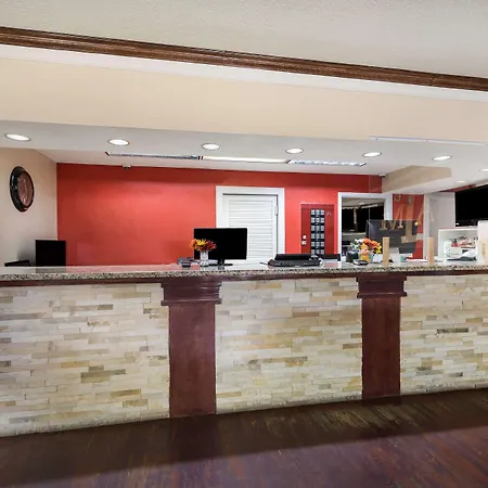 Knights Inn College Station-3