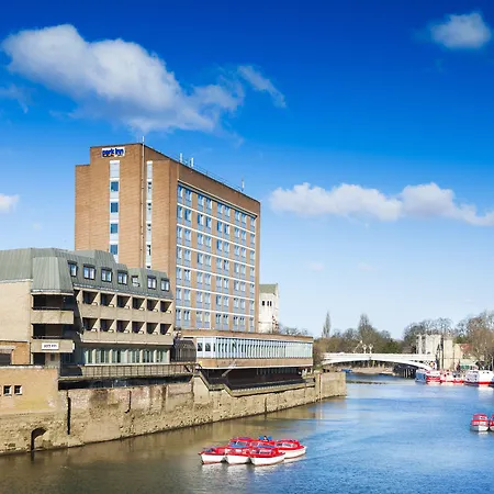 Radisson Hotel York-3