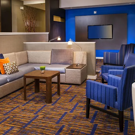 Courtyard By Marriott Charlottesville-3