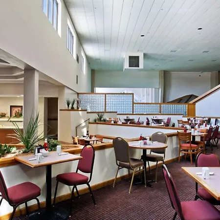 Salina Ambassador Hotel & Conference Center-2