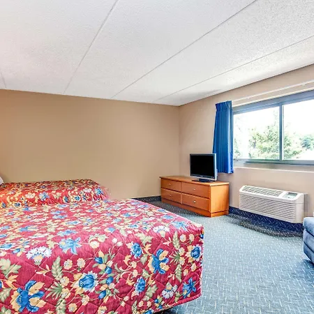 Super 8 By Wyndham Mahwah-2