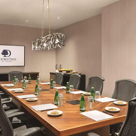 Doubletree By Hilton Tampa Rocky Point Waterfront-3