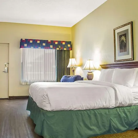 Quality Inn Benson I-10 Exit 304-3