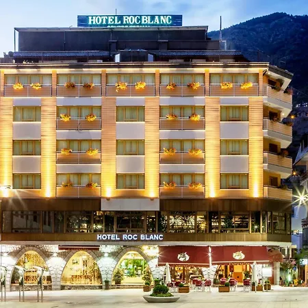 Roc Blanc Hotel&Spa-3