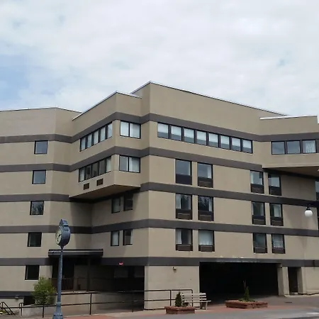Hampton Inn & Suites Houghton-3