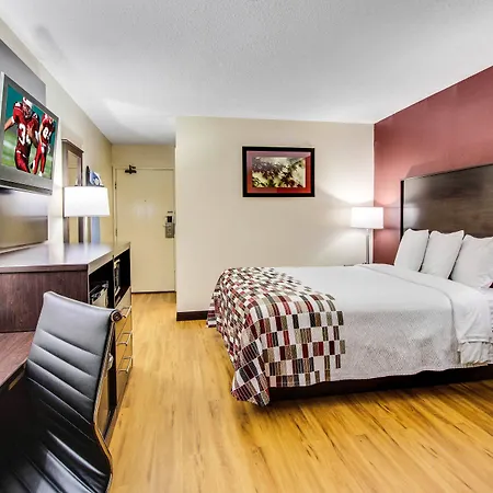Red Roof Inn Forsyth-3