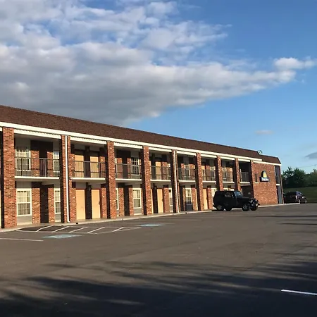 Days Inn By Wyndham Cave City-3