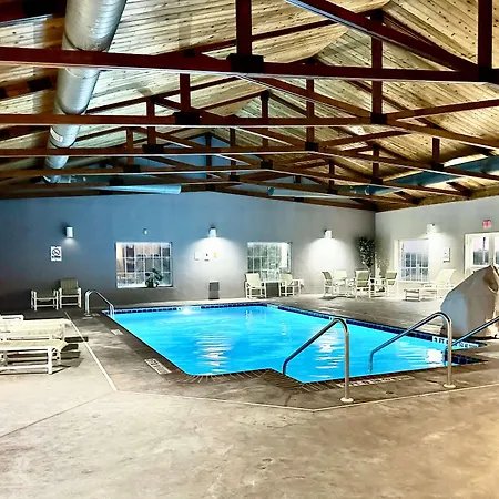 Microtel Inn & Suites By Wyndham Quincy Downtown - River Area-3