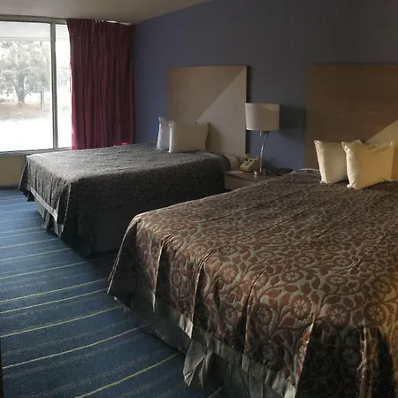 Days Inn By Wyndham Salem, Il-2
