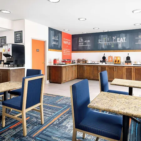 Hampton Inn Laredo-2