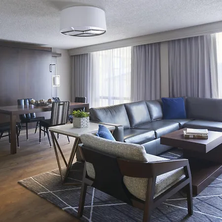 Kansas City Airport Marriott-3