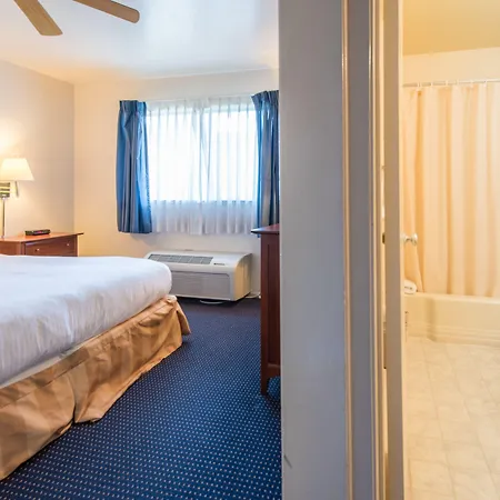 Coral Reef Inn & Condo Suites-3