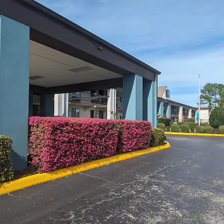 Quality Inn Pelham I-65 Exit 246-3