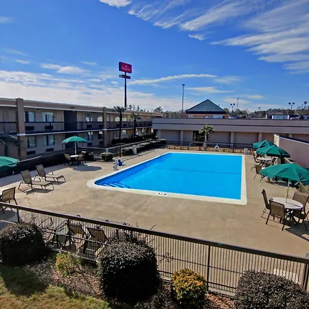 Ramada By Wyndham Macon-2