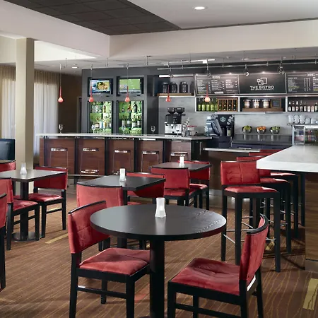 Courtyard By Marriott Columbus-2