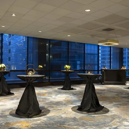 Holiday Inn Chicago Mart Plaza River North, An Ihg Hotel-3