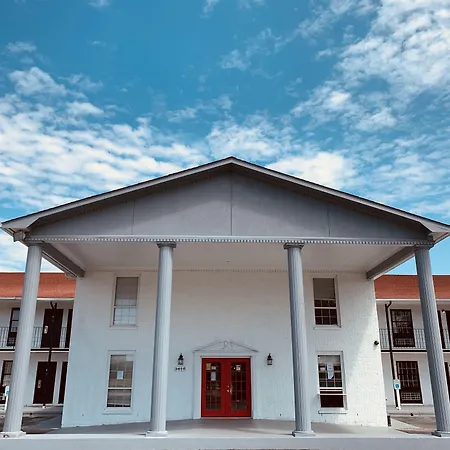 Econo Lodge Crystal Coast-2