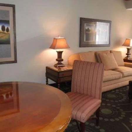 Quality Inn Florissant-St Louis-2