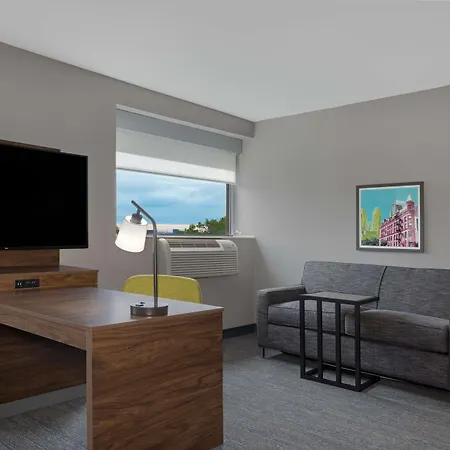 Hampton Inn & Suites By Hilton Toronto Downtown-3