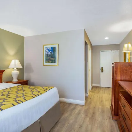 Baymont By Wyndham Tehachapi-3