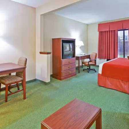 Spark By Hilton Paducah-3