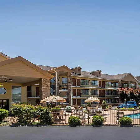 Quality Inn & Suites Sevierville - Pigeon Forge-3