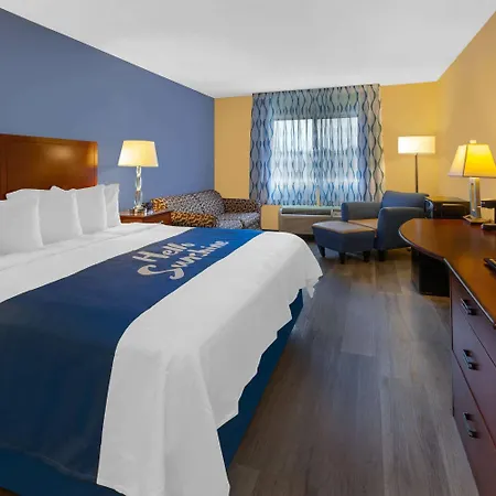 Days Inn By Wyndham Milan Sandusky South-2
