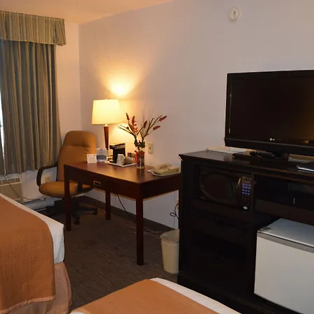 Emerald Hotel & Suites Calgary Airport-2